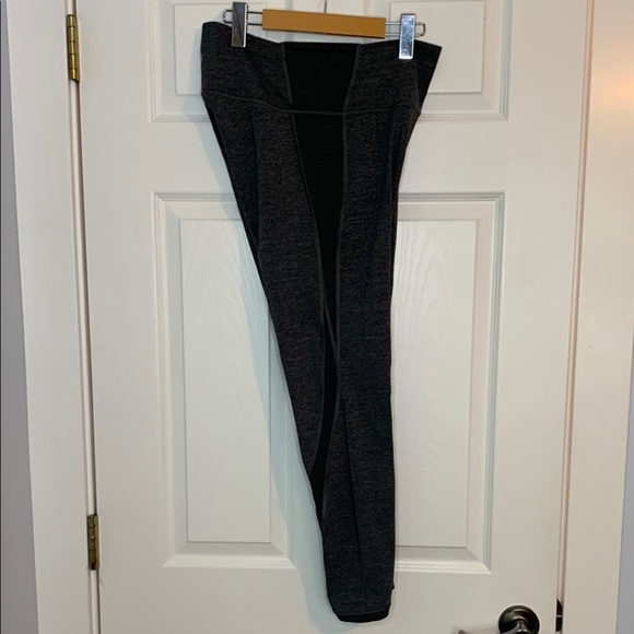 Lululemon Gray and Black Leggings NWOT - Picture 6 of 13